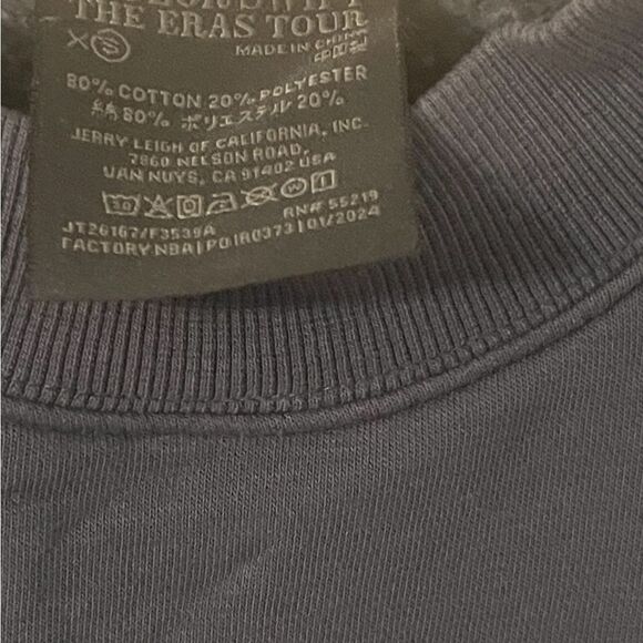 Taylor Swift Eras Tour Blue Crewneck OFFICIAL TOUR MERCH Size XS FIT S M L RARE - Picture 5 of 16